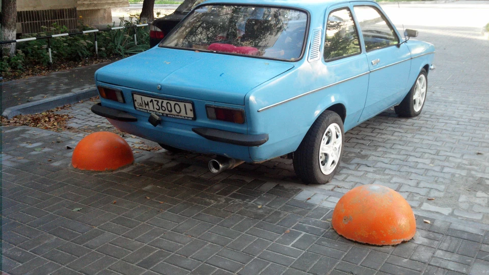 Opel Kadett Explorer 2