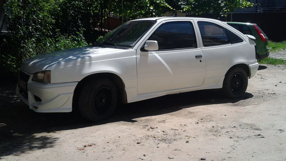 Opel Kadett GSI 1.8 White 4