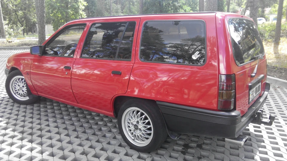 Opel Kadett Karavan 2