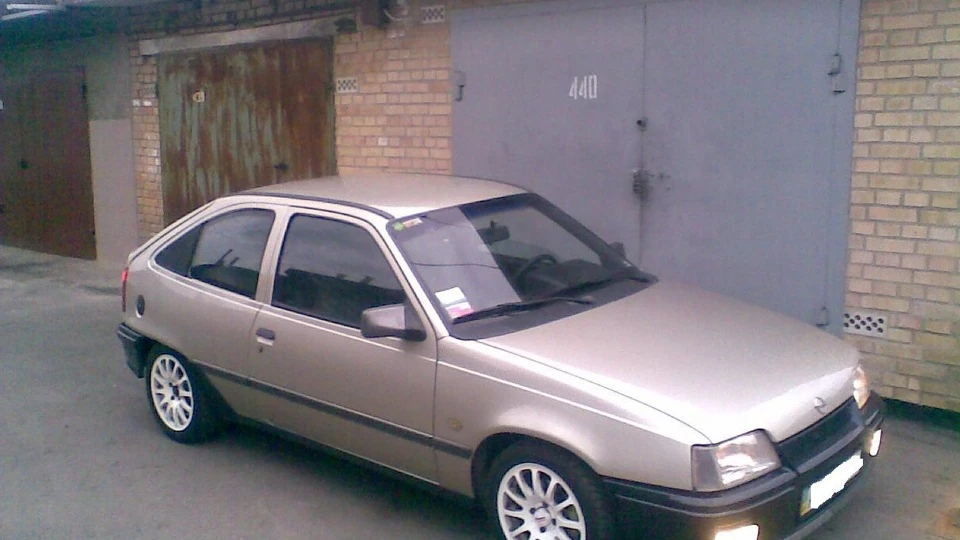 Opel Kadett конструктор ЛегО 2