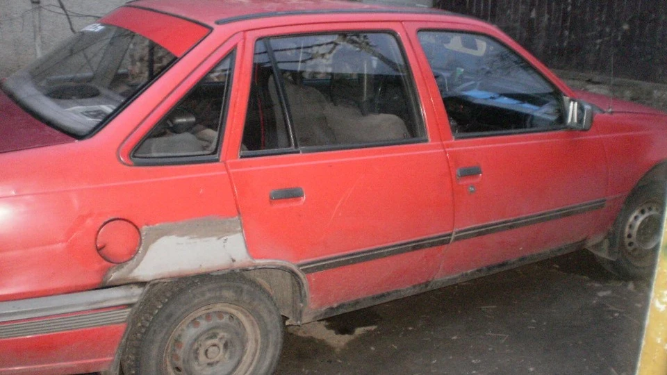 Opel Kadett червоний кадікккк 2