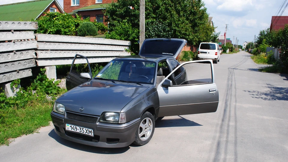 Opel Kadett magnat 2