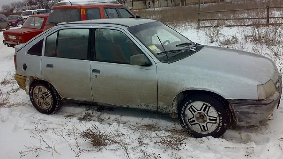 Opel Kadett металік 2