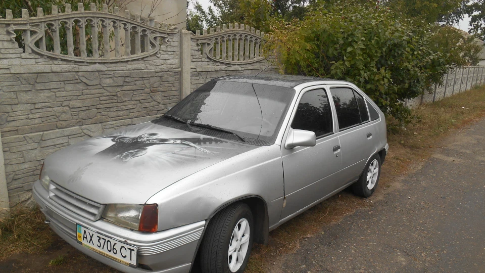 Opel Kadett металік 2