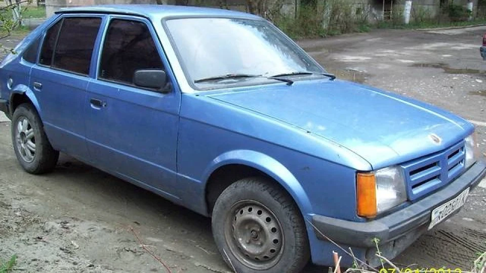 Opel Kadett Mystic_Blue)) 5