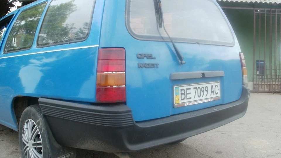 Opel Kadett на ремонті поки що 2