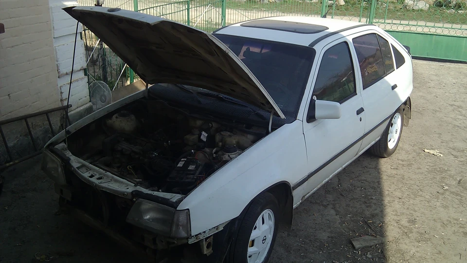 Opel Kadett Незабутня 4