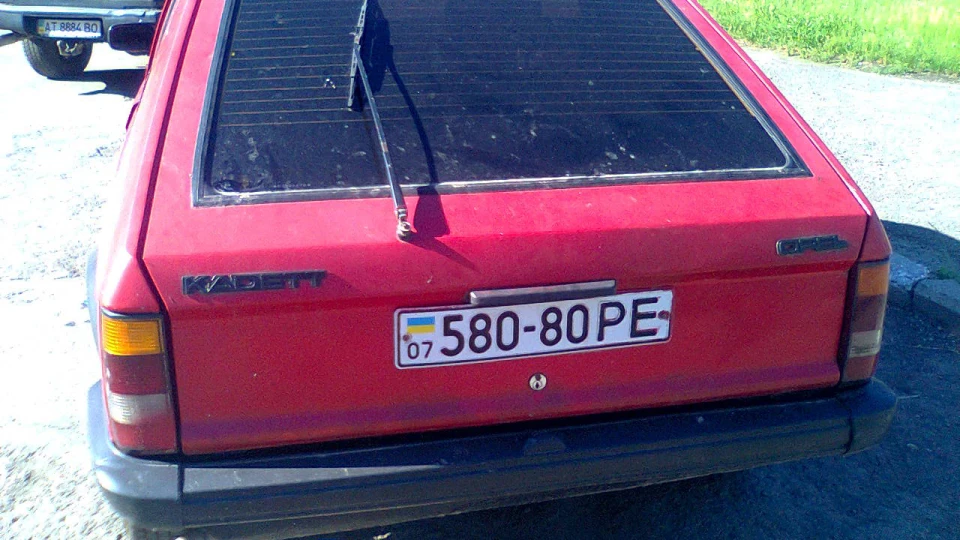 Opel Kadett ОДНІЙ ЛІВИЙ) 3