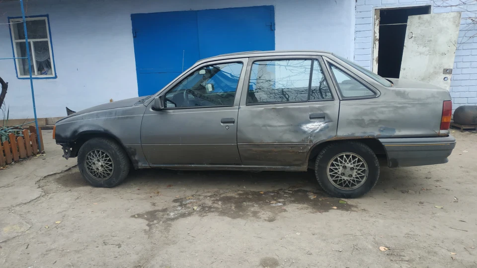 Opel Kadett Повсякденне відерце 2