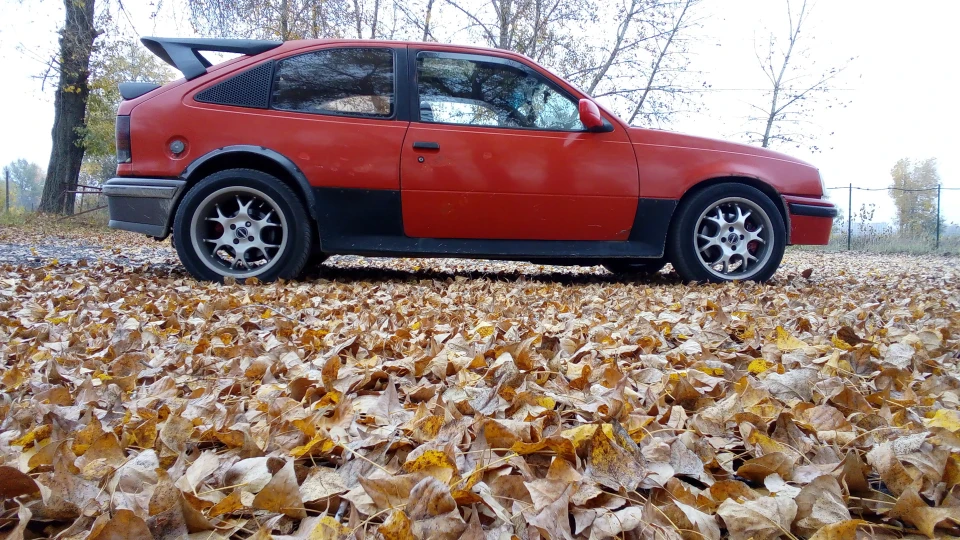 Opel Kadett Red 2.0 GTR 5
