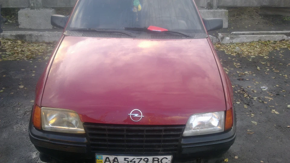 Opel Kadett RED 2
