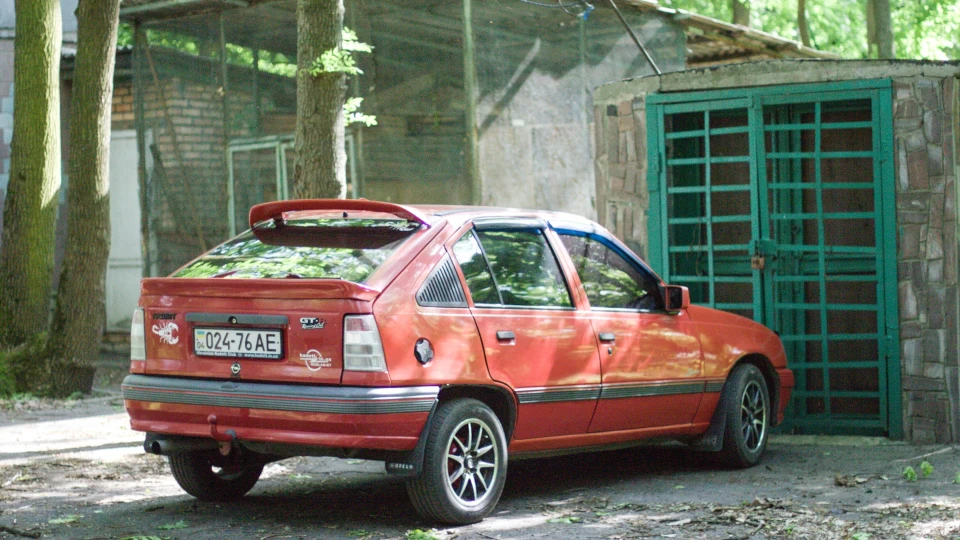 Opel Kadett Redhetch5D 1,6 5