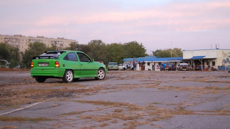 Opel Kadett Салатовий 2.0 4