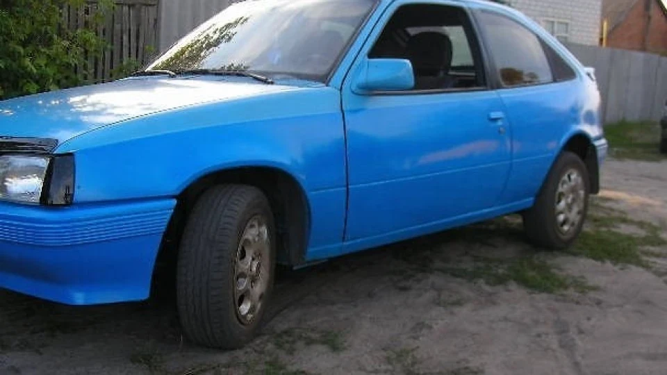 Opel Kadett сцука економний))))