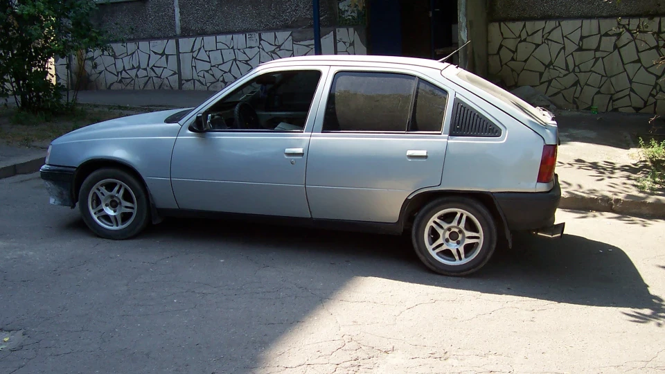 Opel Kadett Second Life--->BOEING 4