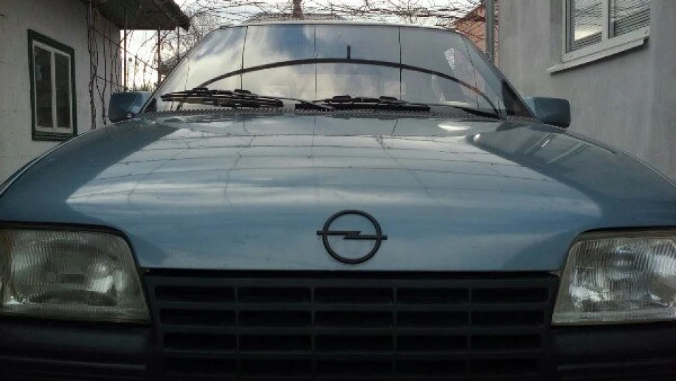 Opel Kadett сіро-блакитна краса)) 2