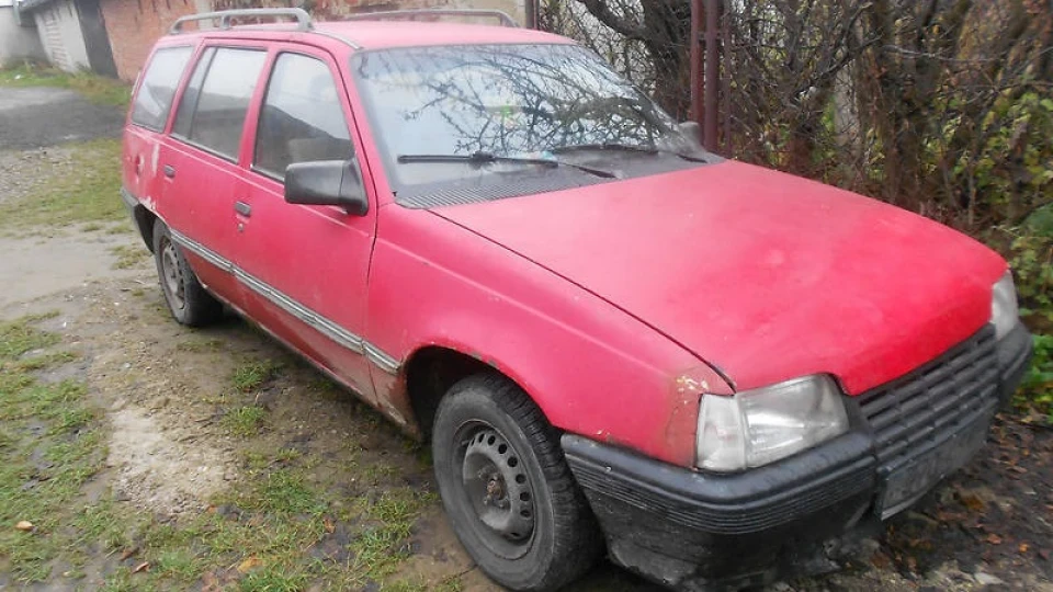 Opel Kadett супер авто 2
