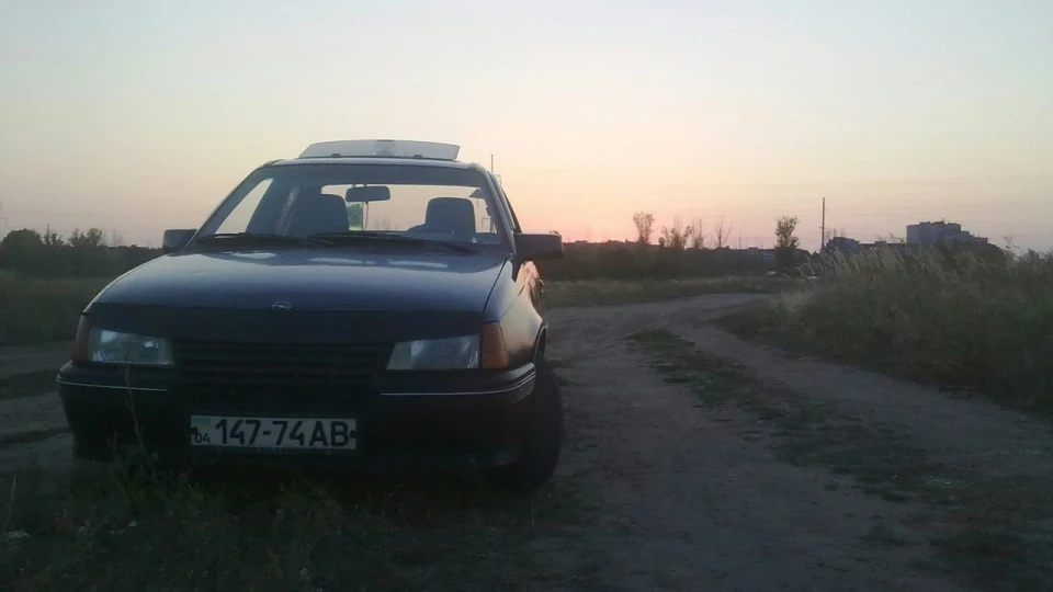 Opel Kadett Витрачай на мене все ) 4