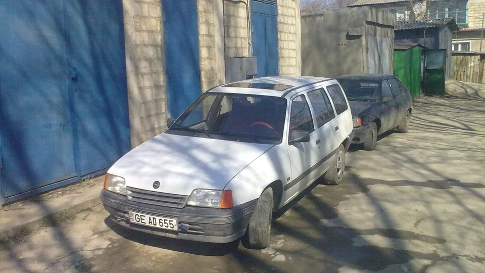 Opel Kadett Попереду відновлення 3