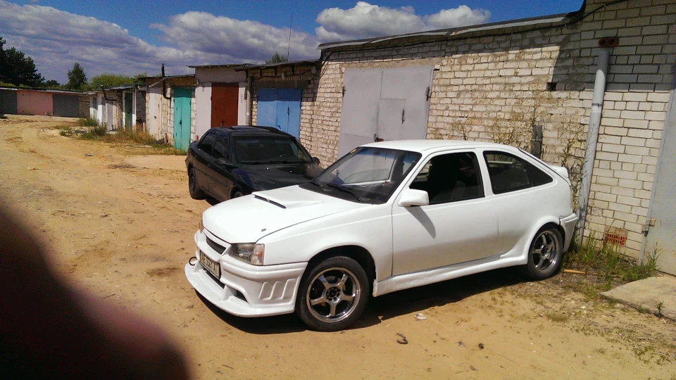 Opel Kadett White K 2.0 16V 2