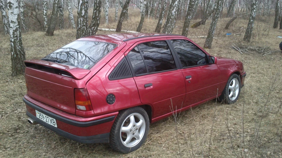 Opel Kadett x25xe 2