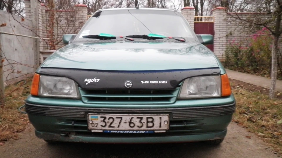 Opel Kadett Зелений металік 1.6 карб 2