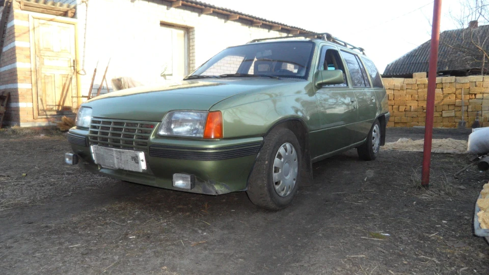 Opel Kadett Зелений Караван 3