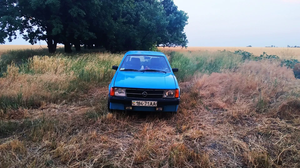 Opel Kadett Злий синій німець 2