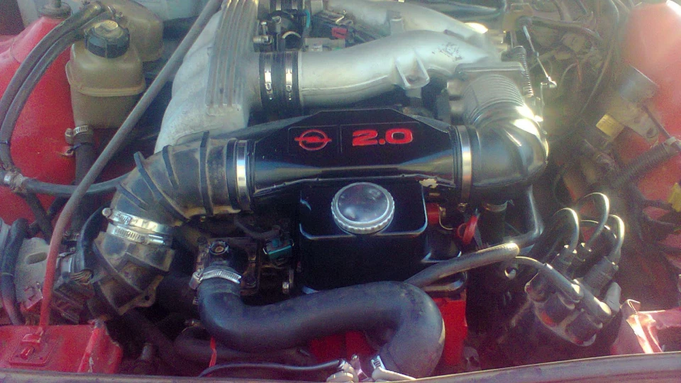 Opel Manta i 300 2