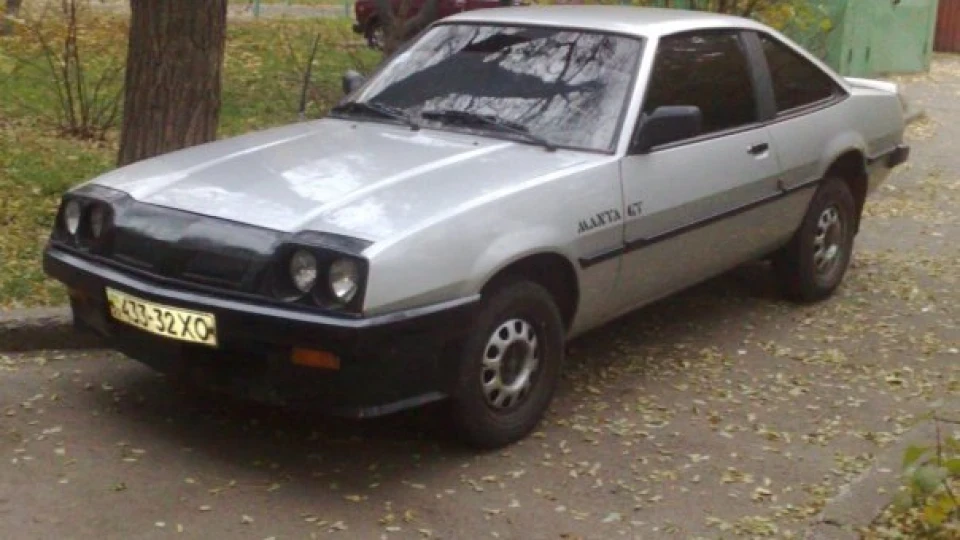 Opel Manta сріблястий металік 4