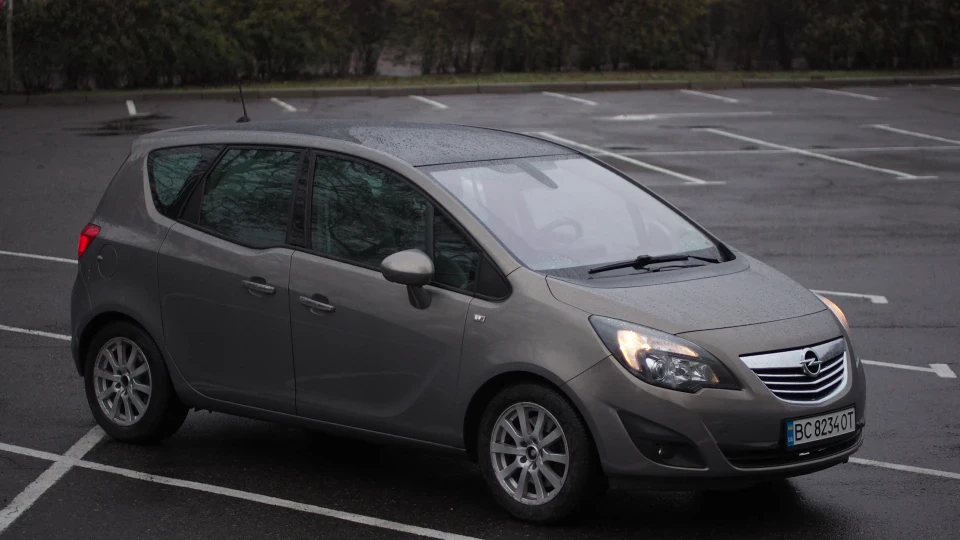 Opel Meriva 1.7 CDTi Cosmo 3