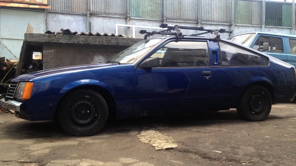 Opel Monza 3