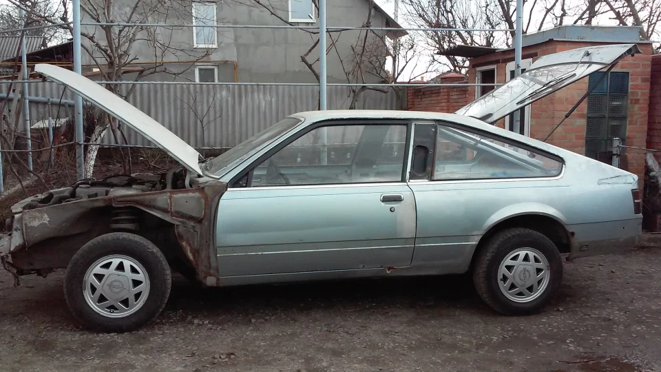 Opel Monza 2
