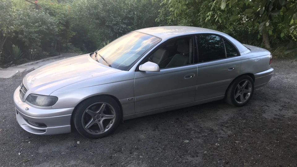 Opel Omega 5