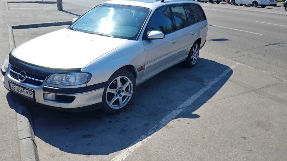 Opel Omega 2