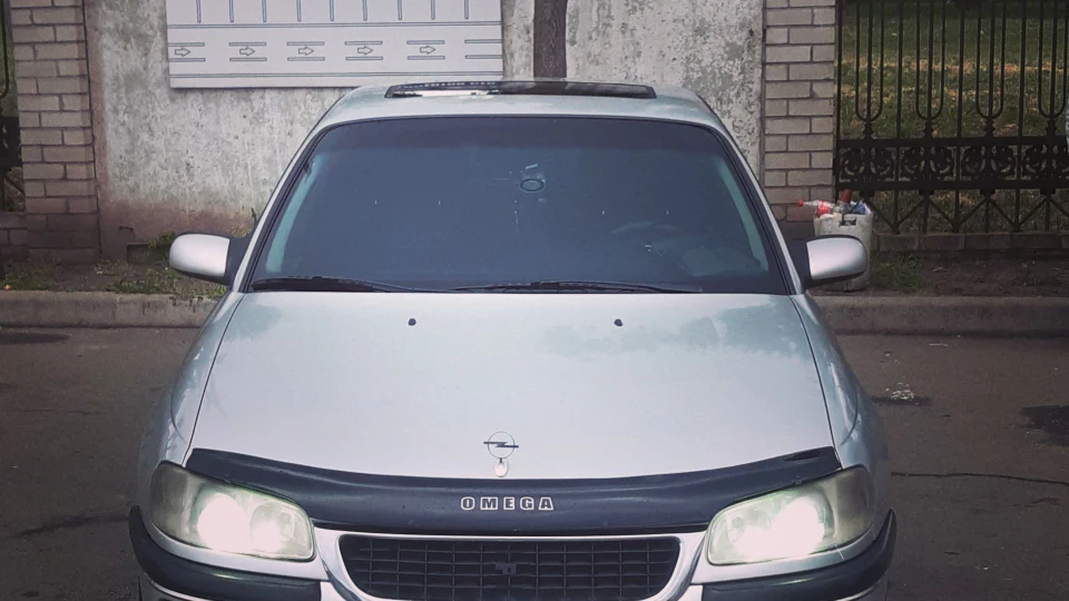 Opel Omega 2