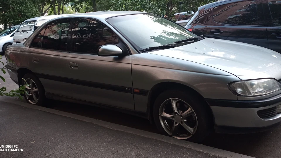 Opel Omega