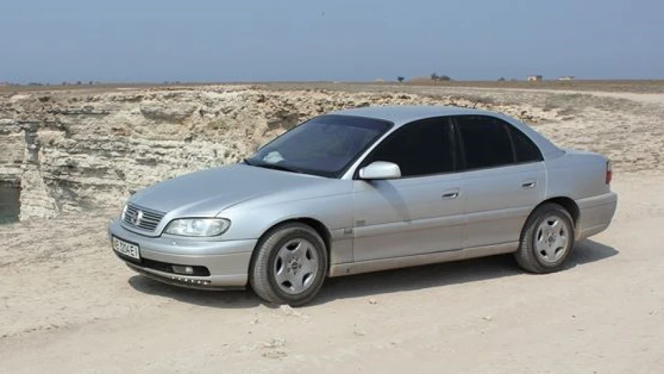 Opel Omega 2