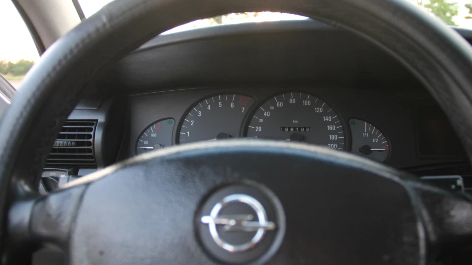 Opel Omega 4