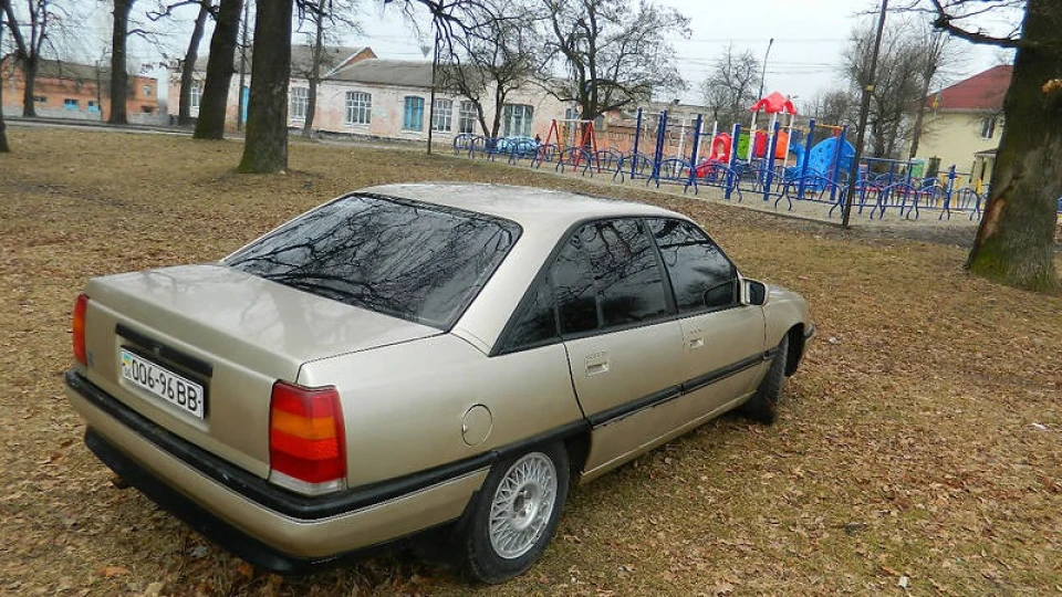 Opel Omega 3
