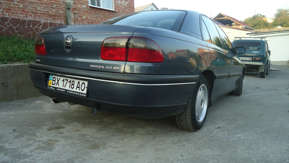 Opel Omega 3