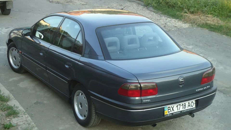 Opel Omega 4