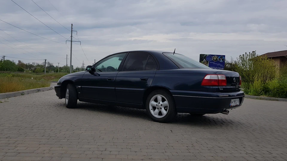 Opel Omega 2