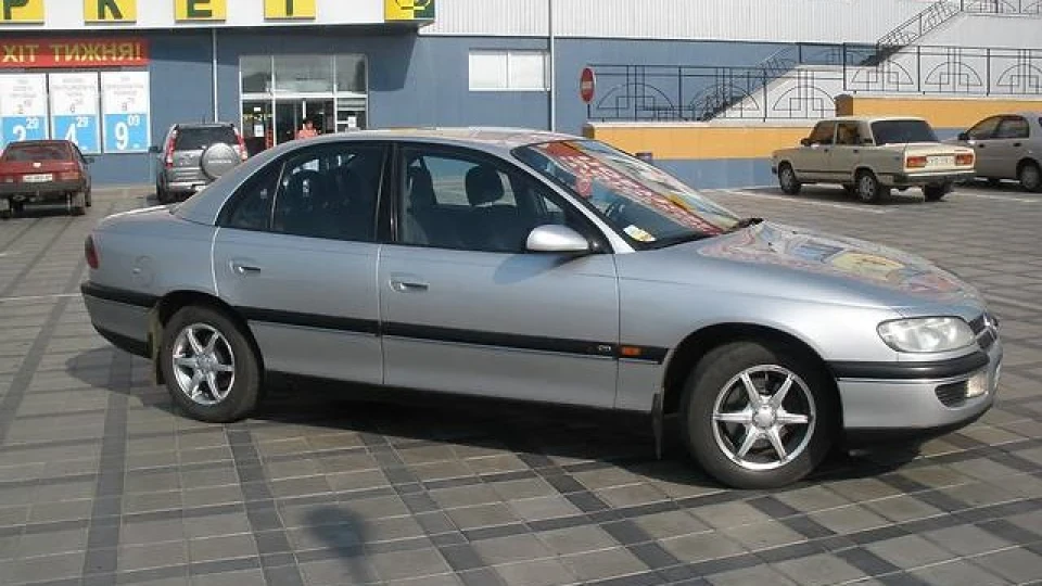Opel Omega 2