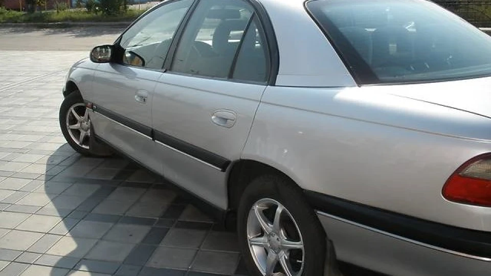 Opel Omega 3