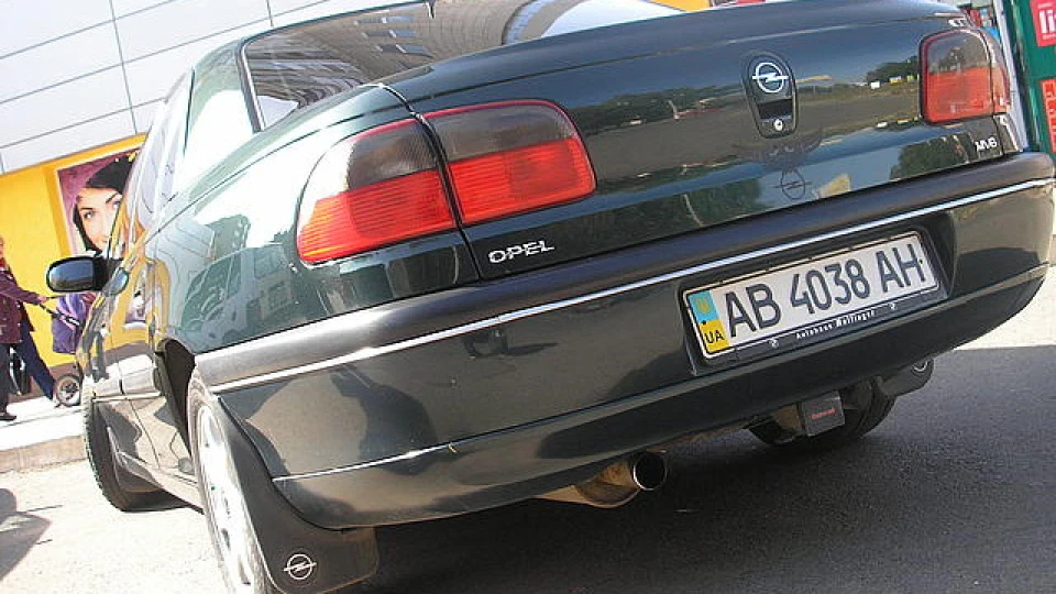 Opel Omega 3