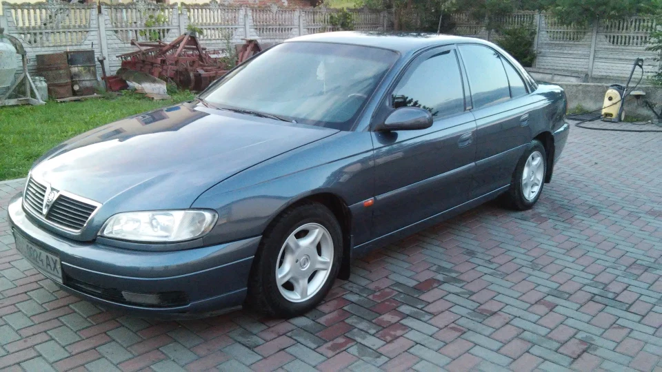 Opel Omega 3