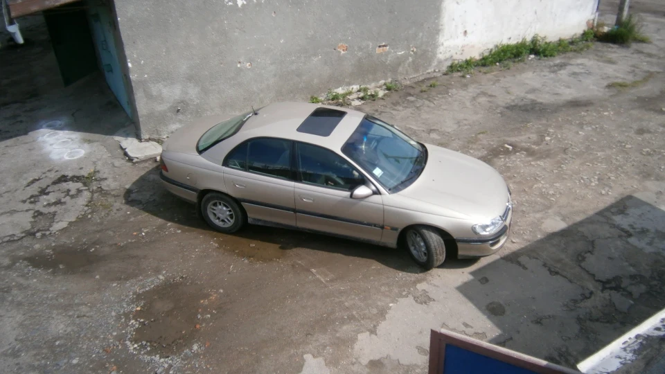 Opel Omega 2