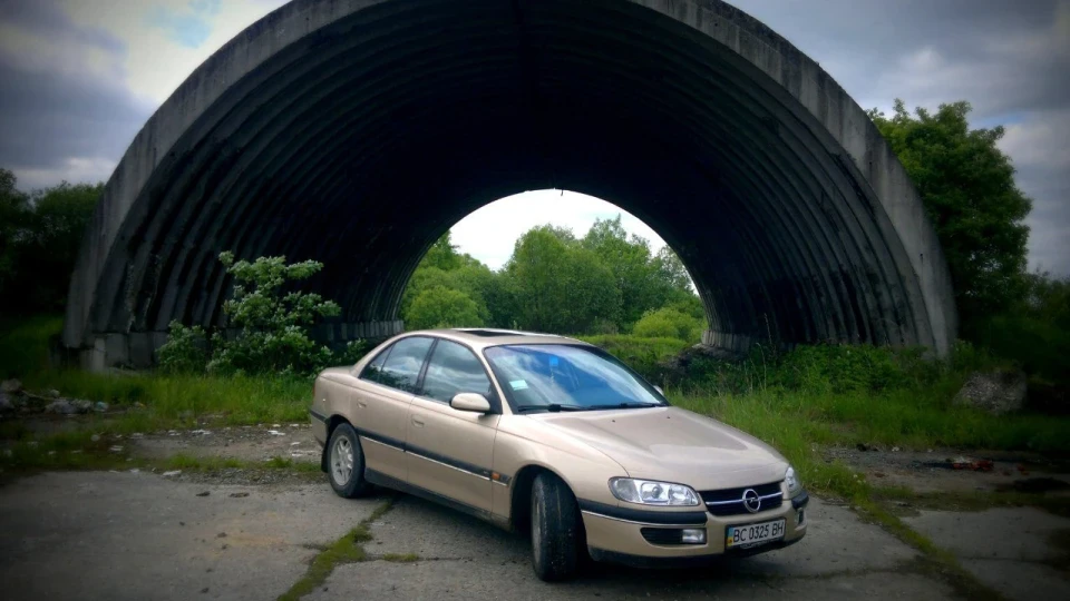Opel Omega 3