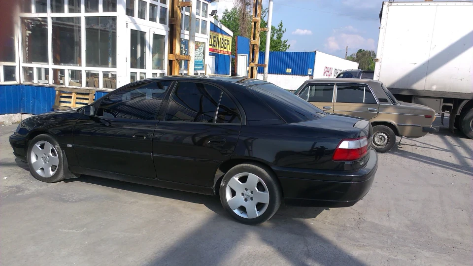 Opel Omega 3